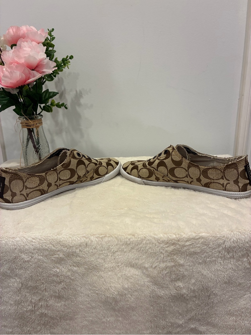 Coach Katie Tan/Brown Signature Slip-On Sneakers size 8 - Picture 5 of 8